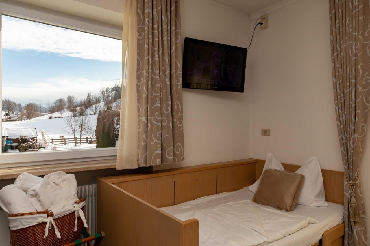 Hotel Martinerhof Сан Лоренцо ди Себато Екстериор снимка