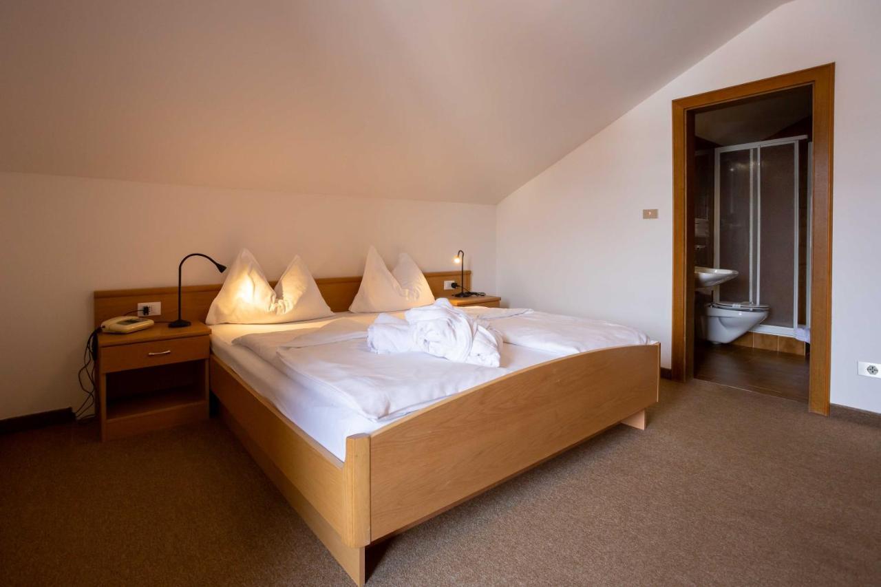 Hotel Martinerhof Сан Лоренцо ди Себато Екстериор снимка